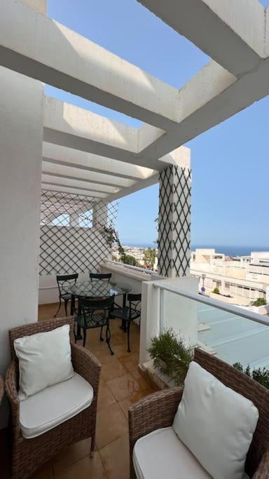 Vistas Mar Y Montana Apartment เบนัลมาเดนา ภายนอก รูปภาพ