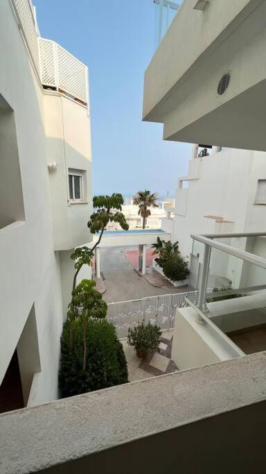 Vistas Mar Y Montana Apartment เบนัลมาเดนา ภายนอก รูปภาพ