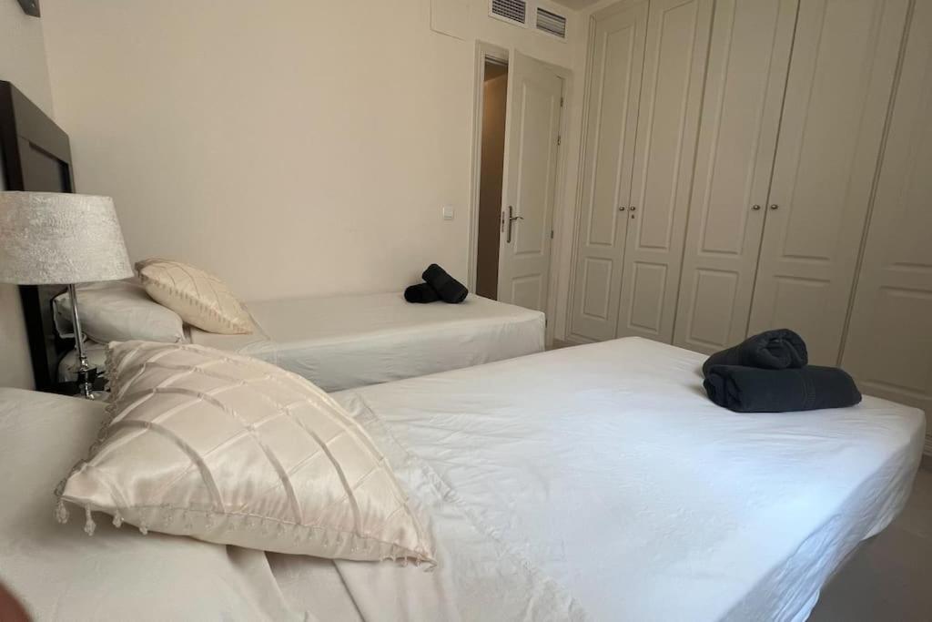 Vistas Mar Y Montana Apartment เบนัลมาเดนา ภายนอก รูปภาพ